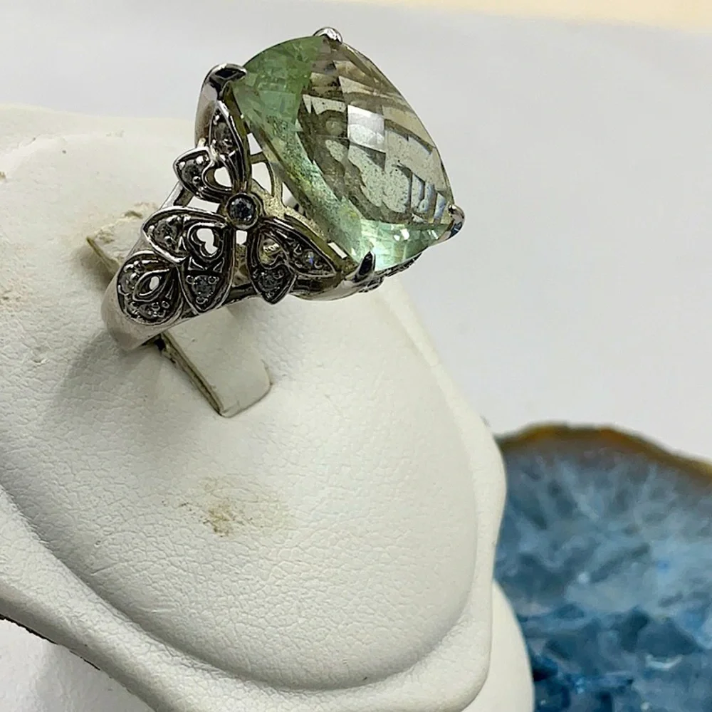 Vtg. Sterling Silver Green Amethyst Ring Size 7 1/2 (Size 7.5) - Picture 3 of 11